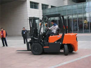 叉車證怎么考流程是什么？