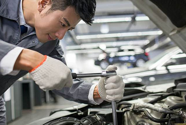 報(bào)考汽車維修工有什么要求.png