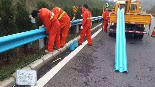 報考道路養(yǎng)護(hù)工需要什么資料