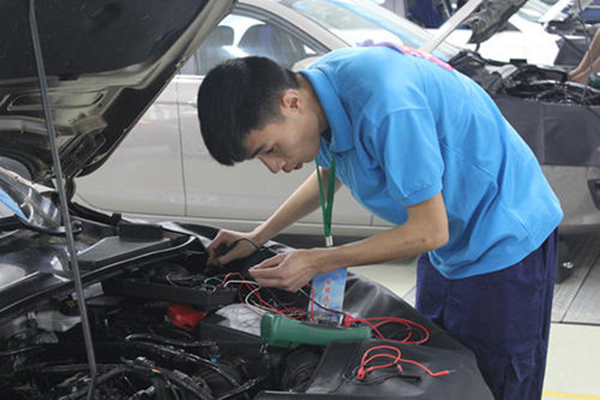 上饒市正規(guī)考取汽車維修工證