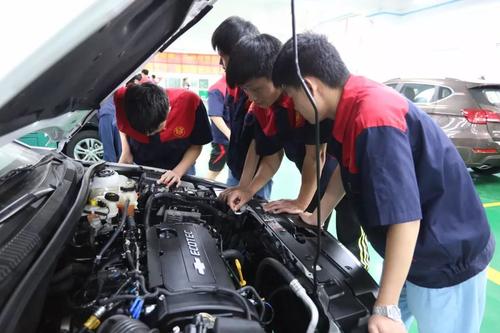 洛陽市考汽車維修工你想了解的學(xué)習(xí)